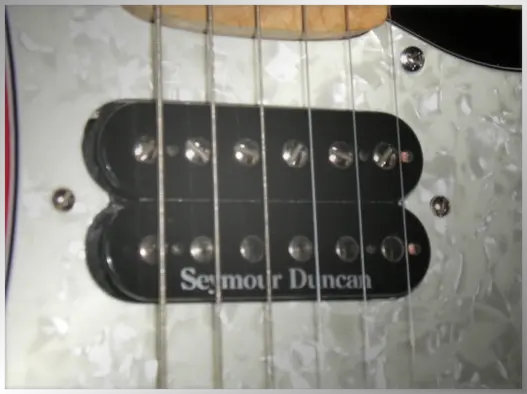 Doble bobina Humbucker Seymour Duncan  mas Dimarzio single coil