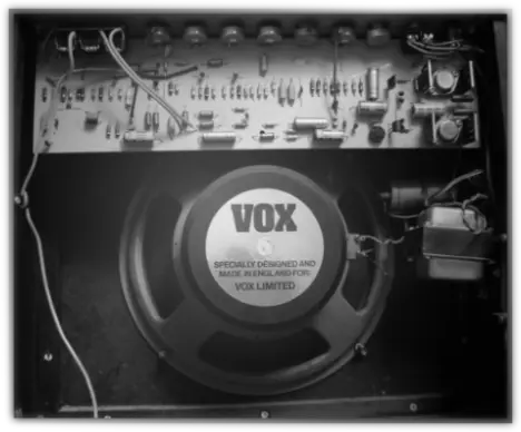 Amplificador VOX Escort 30-75W